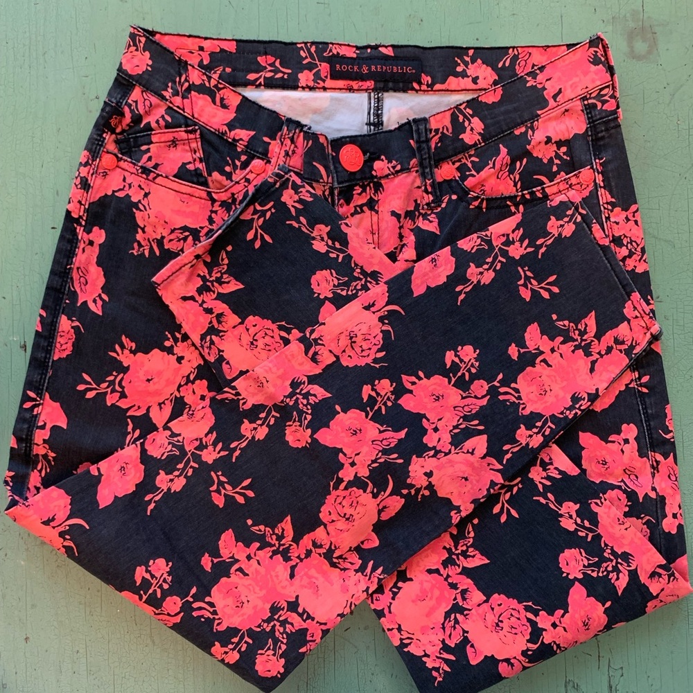 Rock & Republic crop jeans Size 10 Coral Rose